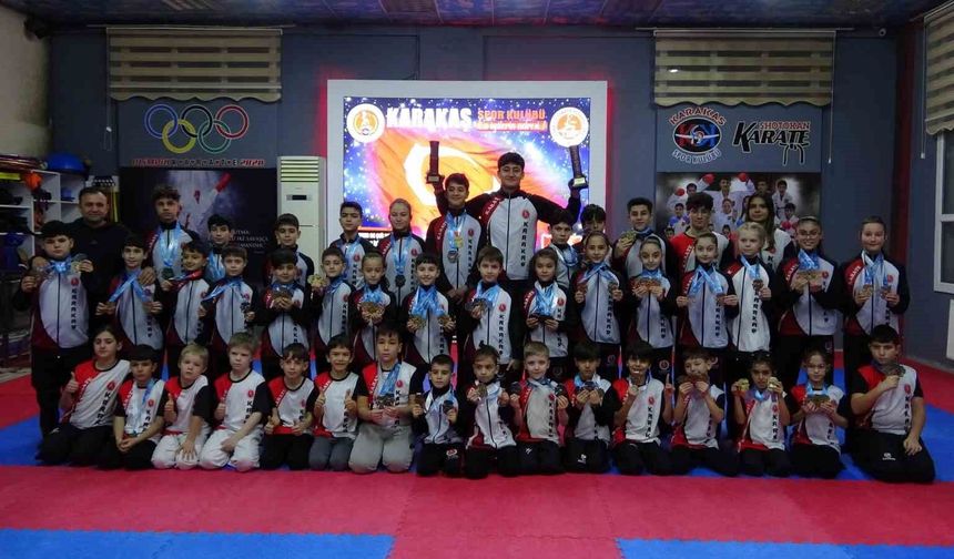 Isparta'nın minik karatecileri Spor Toto Yıldızlar Ligi'ne damga vurdu