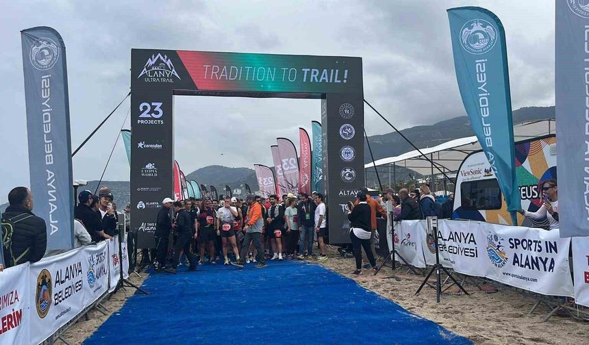 23 ülkeden 820 sporcu Alanya Ultra Trail için start aldı