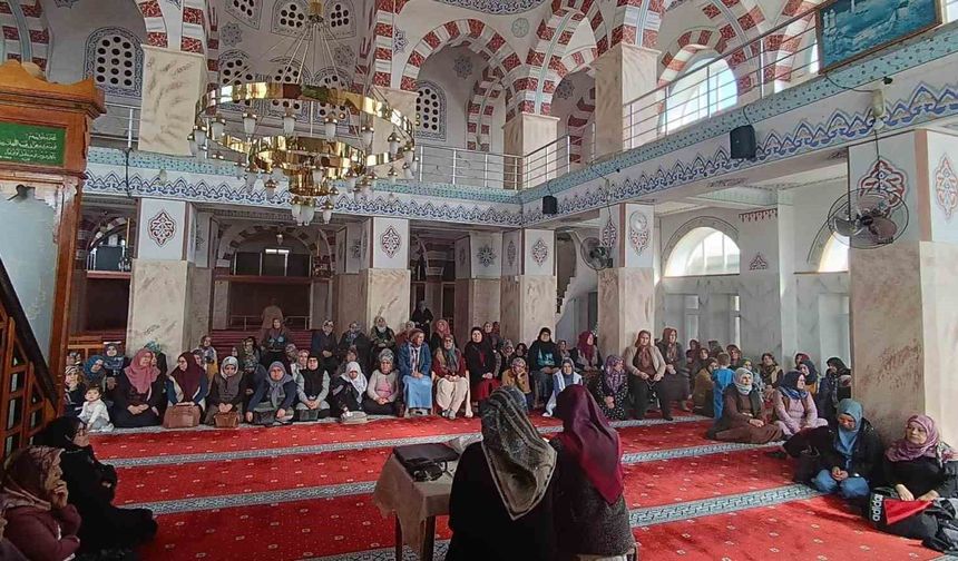 Anamur'da hanımlara özel Kadir Gecesi programı