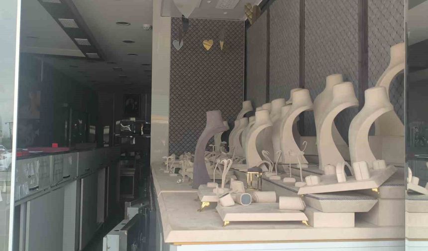 Antalya'da 'emanet' ve 'kar payı' vaadiyle 50 milyon liralık dolandırıcılık iddiası