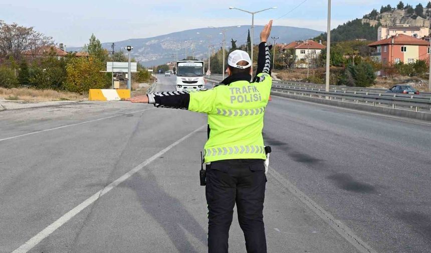 Burdur'da Ramazan Bayramı tedbirleri: 8 bin 24 kolluk gücü sahada olacak