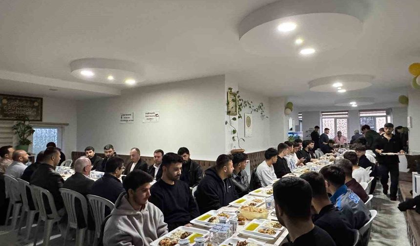 Gazipaşa Müftülüğünden üniversite öğrencileriyle iftar buluşması