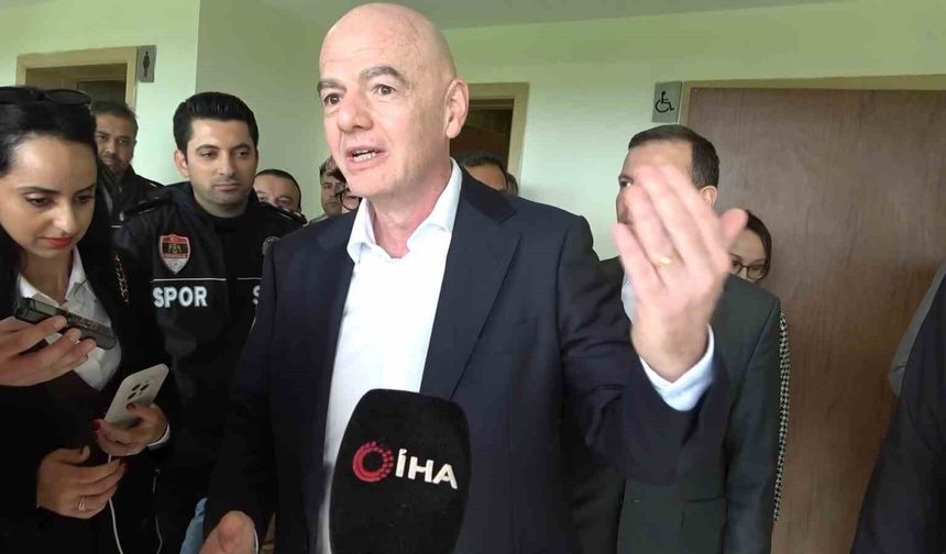 Gianni Infantino, İran Milli Takımı ile görüştü: 'Maç oynanacak'