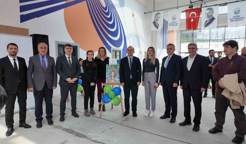 Hatay'da küçük ressamlar tuvallerinde suyu anlattı