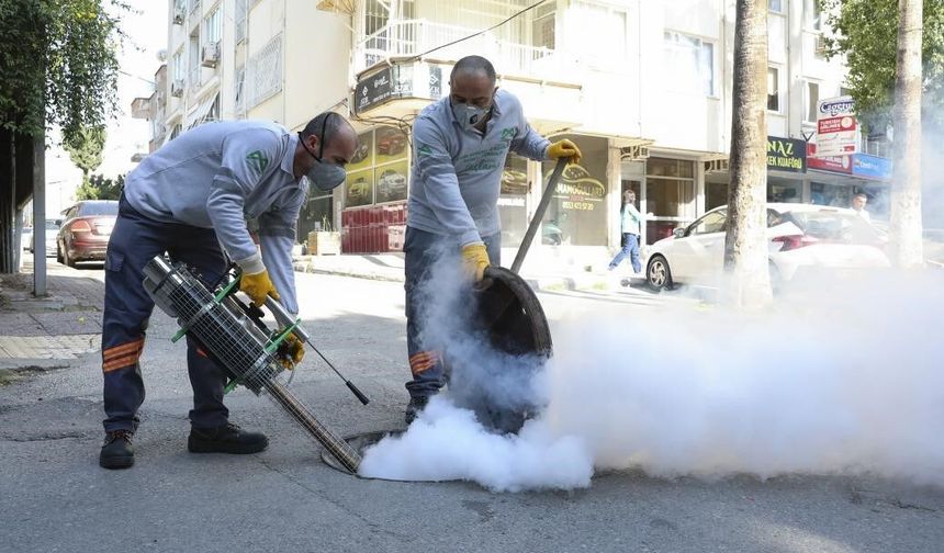 Mersin Büyükşehir Belediyesi kent genelinde haşereyle mücadeleyi sürdürüyor