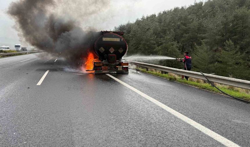 Osmaniye'de akaryakıt tankerinde çıkan yangın söndürüldü