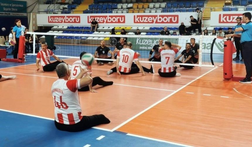 Oturarak Voleybol Süper Lig'inde Büyükşehir Belediyespor rüzgârı