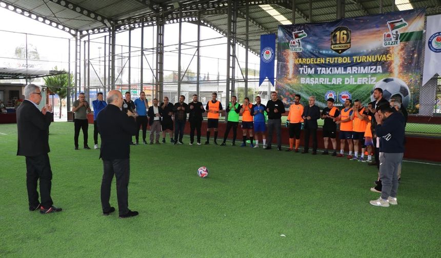 16. Kardelen Çiçeği Futbol Turnuvası 'Özgür Gazze' temasıyla başladı