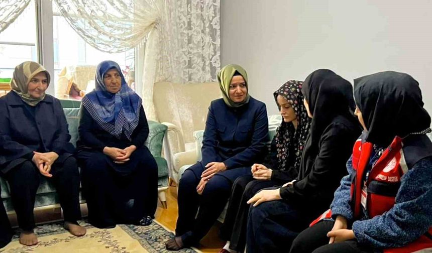 AK Parti Genel Başkan Yardımcısı Kaya, Kahramanmaraş'ta öğrencilerin aileleriyle bir araya geldi