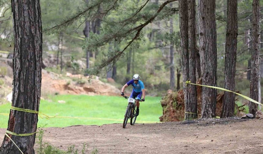 Alanya'da ÜNİLİG bisiklet şampiyonası sona erdi