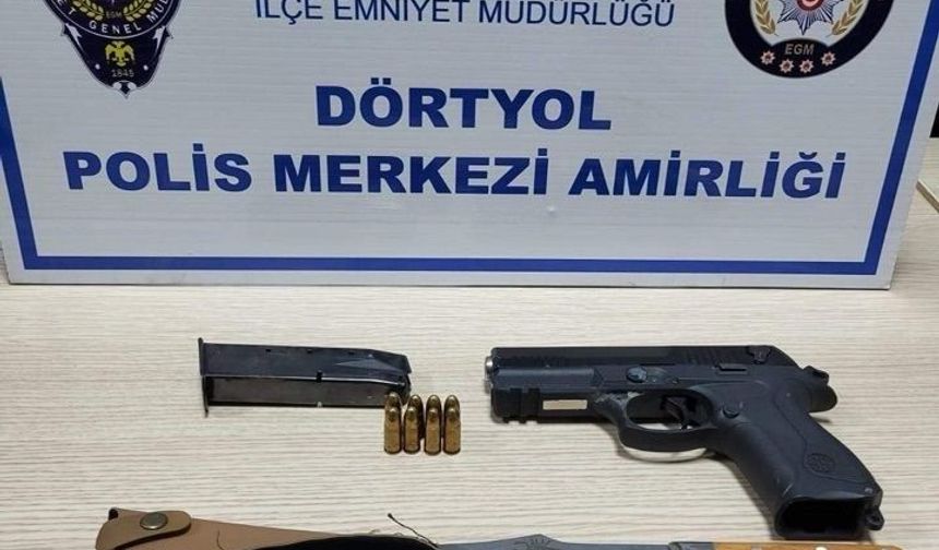 Dörtyol'da üzerinden silah ve bıçak çıkan şahıs tutuklandı