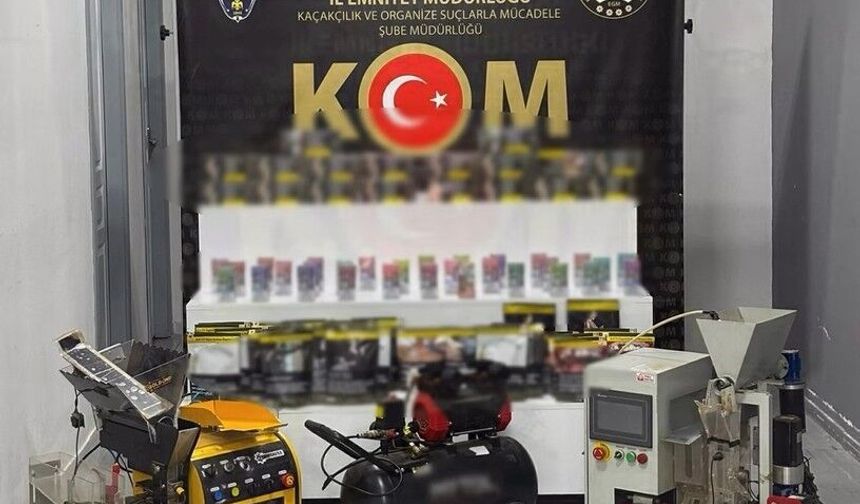 Isparta'da kaçakçılık operasyonunda binlerce kaçak ürün ele geçirildi