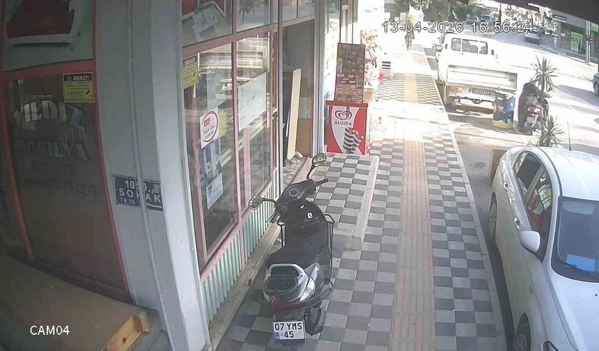 Kendi motosikleti gibi çalıp götürmesi saniyeler sürdü
