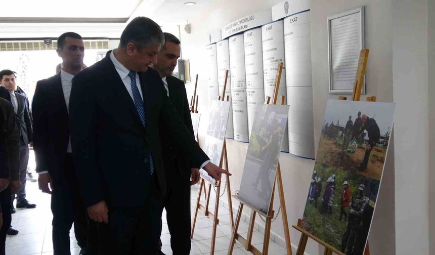 Kozan'da 52 karede 'Güven ve Fedakârlık' sergisi