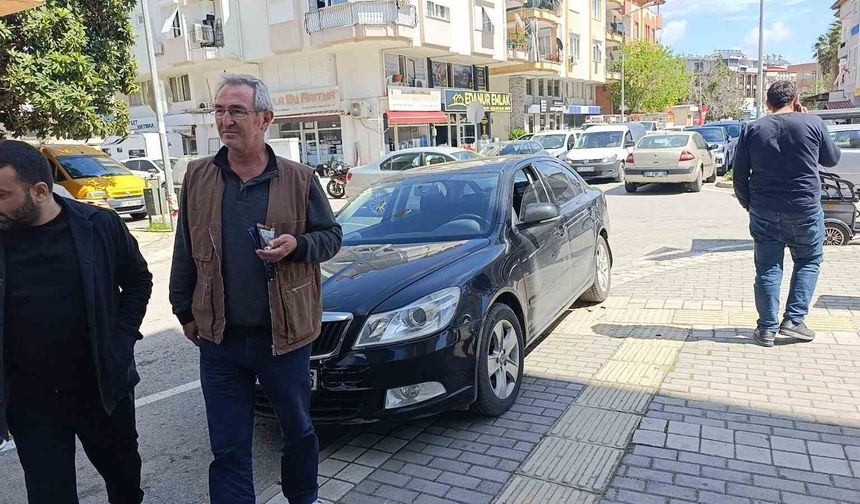 Manavgat'ta otomobiller çarpıştı: 1 yaralı
