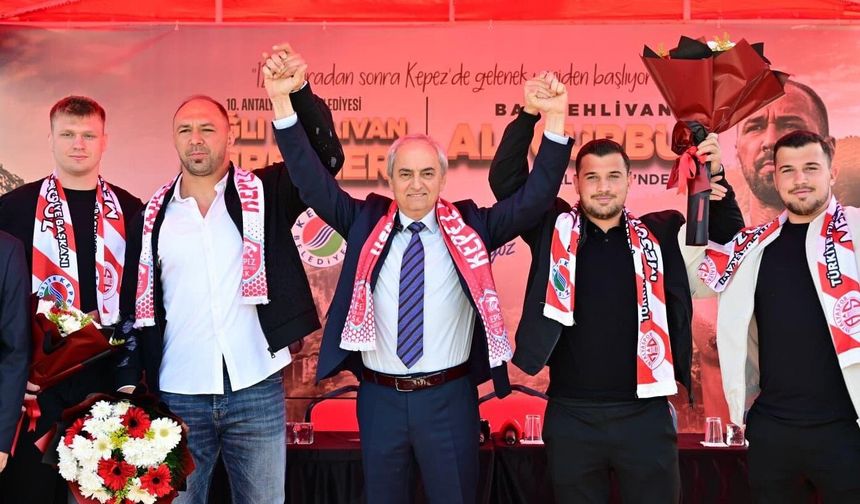 Yağlı güreşlerin efsane ismi Ali Gürbüz'e coşkulu karşılama