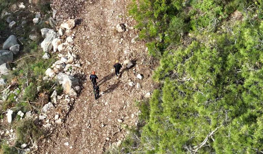 Yürüyüşe çıktığı dağlık alanda kayboldu: AFAD ekiplerince dronla bulundu