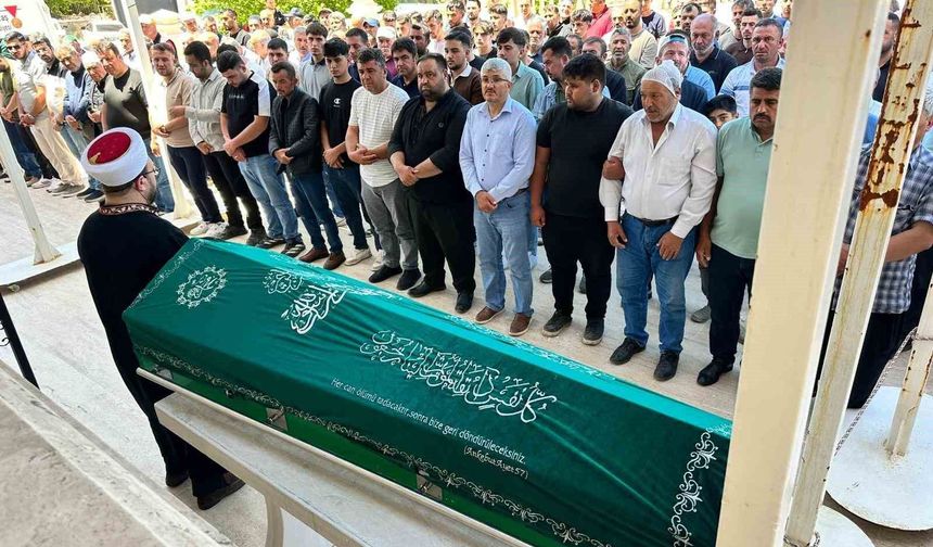 Adıyaman'daki motosiklet kazasında hayatını kaybeden genç son yolculuğuna uğurlandı