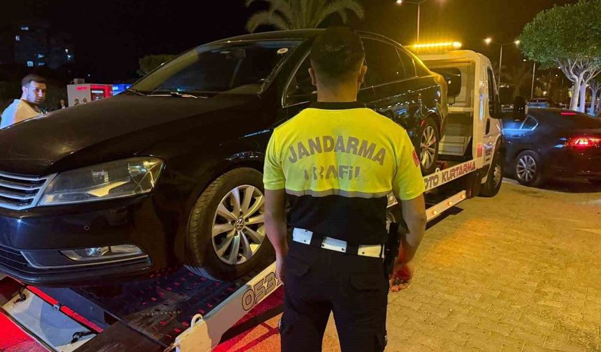 Alanya'da korsan taşımacılık yapan 8 araca 835 bin TL ceza