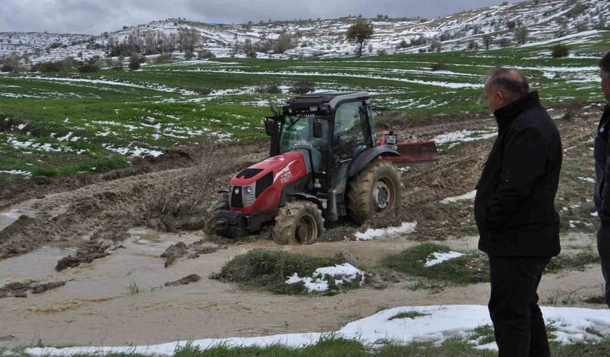 Isparta'da yaylada mahsur kalan çobanlar 30 saat sonra kurtarıldı