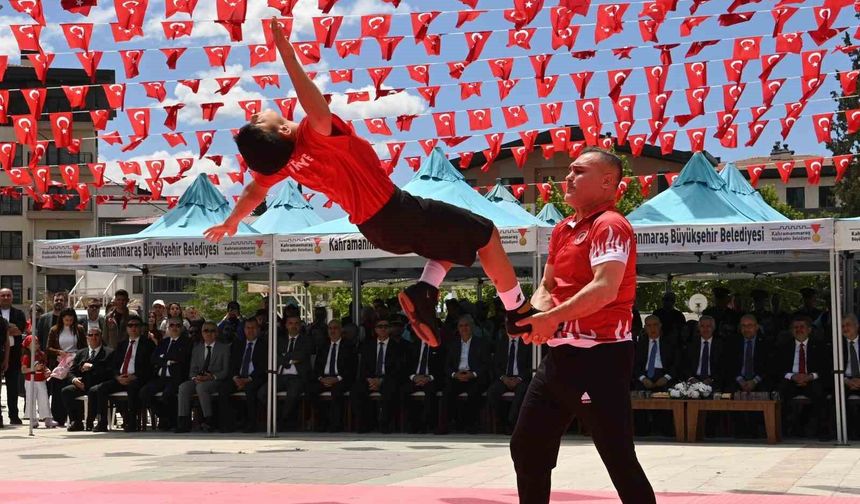 Kahramanmaraş'ta Atatürk'ü Anma, Gençlik ve Spor Bayramı coşkuyla kutlandı