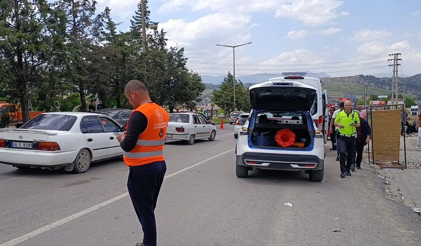 Kahramanmaraş'ta iki otomobil çarpıştı: 1 yaralı
