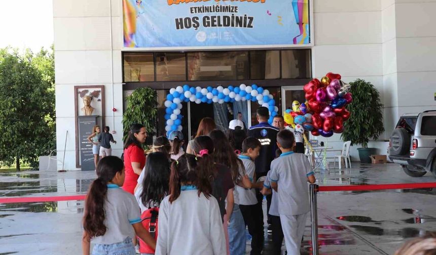 Aksu'da karne sevinci şenliğe dönüştü