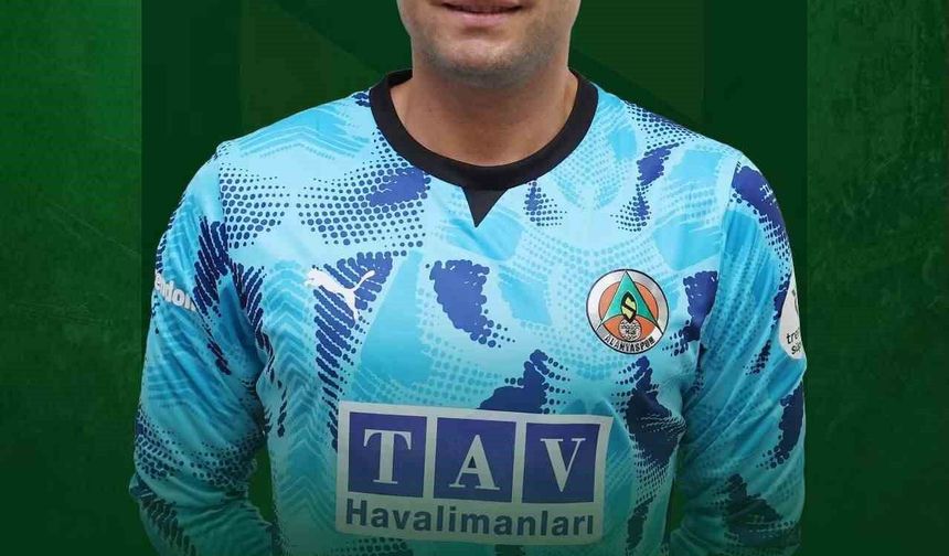 Alanyaspor'da Ertuğrul Taşkıran ve Nicolas Janvier ile yollar ayrıldı