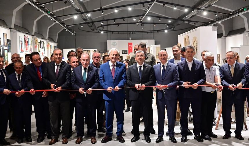 Hayat Boyu Öğrenme Haftası Sergisi Dokumapark'ta açıldı