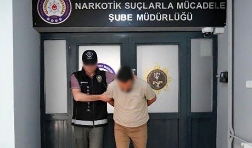Isparta'da uyuşturucu ticareti suçundan 10 yıl hapis cezasıyla aranan şahıs yakalandı