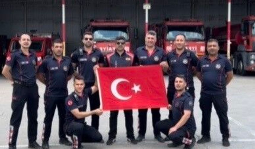 Osmaniye'de itfaiyecilerden A Milli Takım'a klipli destek