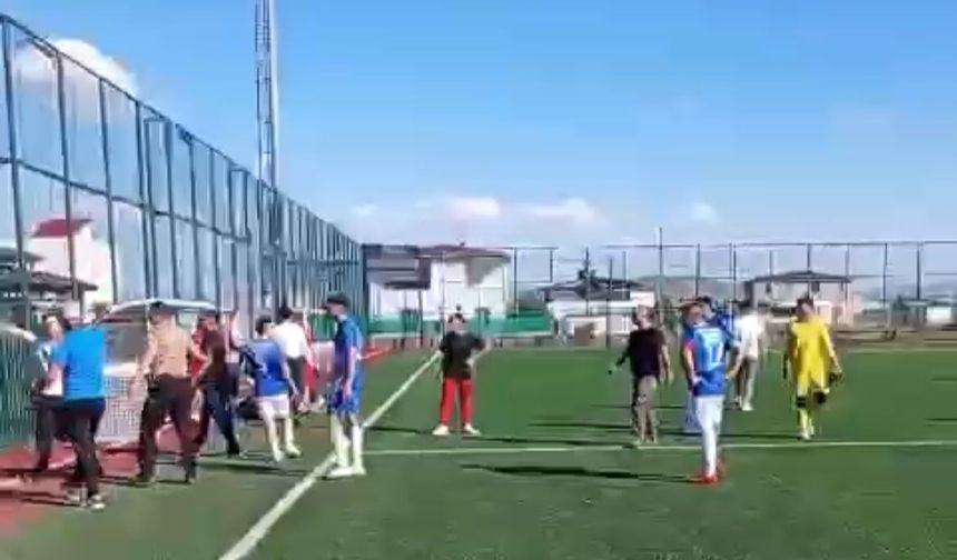 Türkoğlu'nda şampiyonluk maçı sonrası kavga