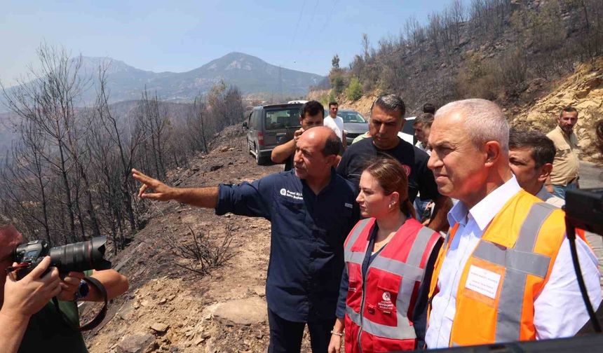 Antalya Büyükşehir Belediyesi Başkan Vekili Özdemir: 'Ekipler yangının etrafını yüzde 80 oranında çevirdi'