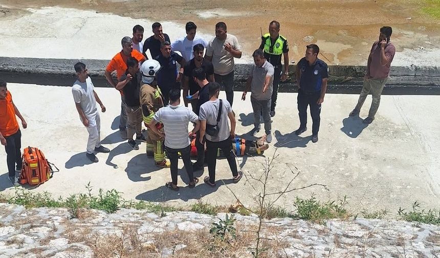 Bisikletiyle köprüden uçan çocuk 7 metreden yere çakıldı