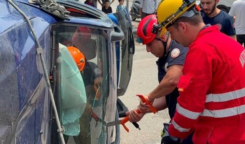 Dörtyol'da takla atan otomobilin sürücüsü yaralandı