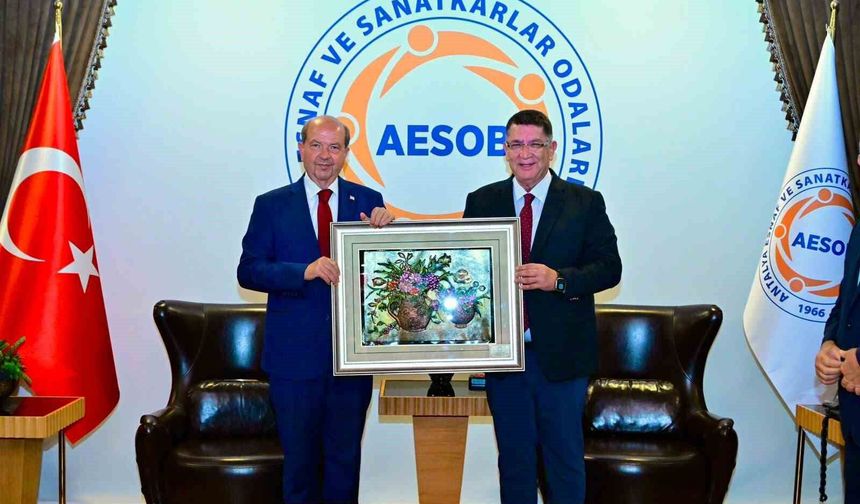 Ersin Tatar: 'Türkiye ile KKTC arasındaki kardeşliğin en güçlü temsilcilerinden biri esnaftır'