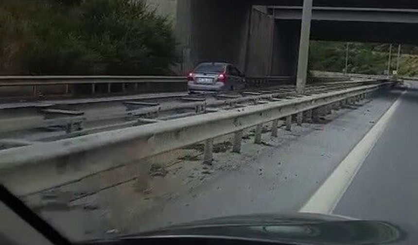 Otoyolda ters şeritte ilerleyen otomobil hayrete düşürdü