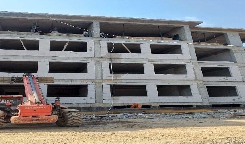 Tarsus'ta eğitim yatırımları hızla hayata geçiriliyor