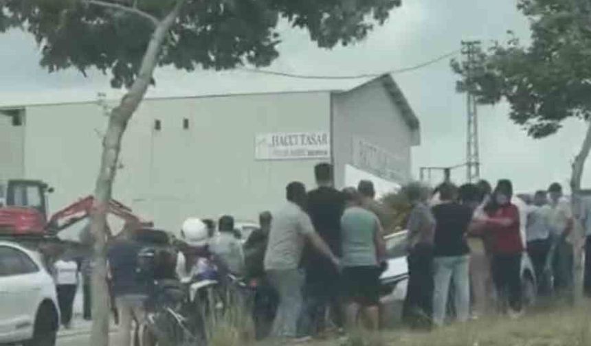 Taziyeye gitmek isterken otomobilin çarptığı yaşlı kadın hayatını kaybetti