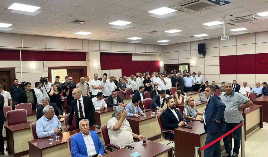 Yüreğir Belediye Başkanvekili yeniden Cafer Boyraz oldu
