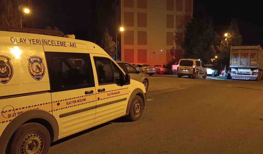 Adana'da bıçaklı kavga: 1 yaralı