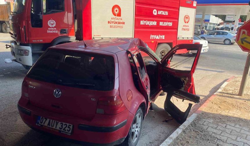 Aksu'da otomobil ile tır çarpıştı