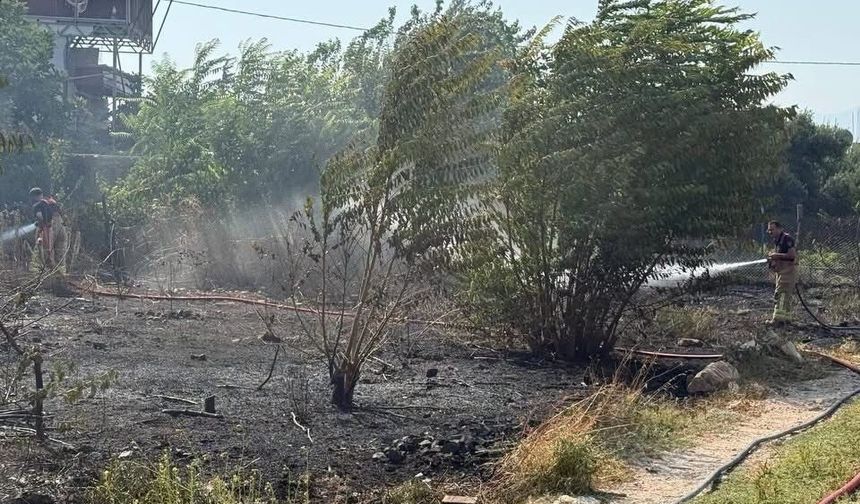 Antakya'da bahçe yangını kontrol altına alındı