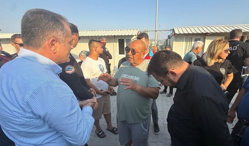 Antakya'da konteynerlerden tahliye süreci vatandaşlara anlatıldı