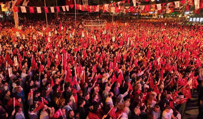 Antalya'da 30 Ağustos'ta Derya Uluğ konser verecek