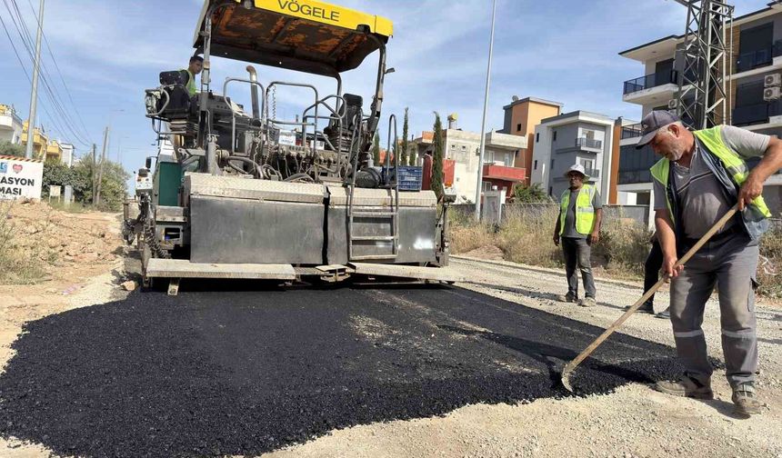 ASAT'tan Aksu'da eş zamanlı altyapı ve asfalt çalışması