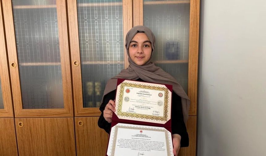 Burdur'da 11 yaşında hafızlığa başladı, 12 yaşına girmeden tamamladı