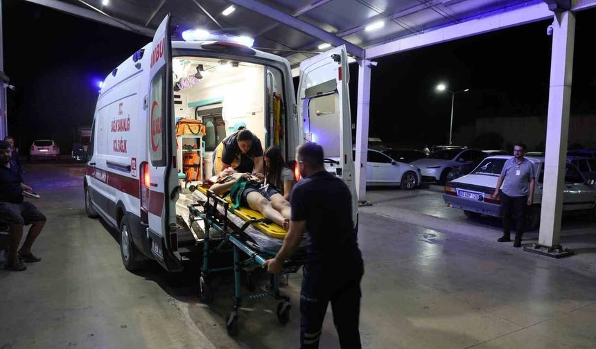 Kozan'da zincirleme trafik kazası: 2 yaralı