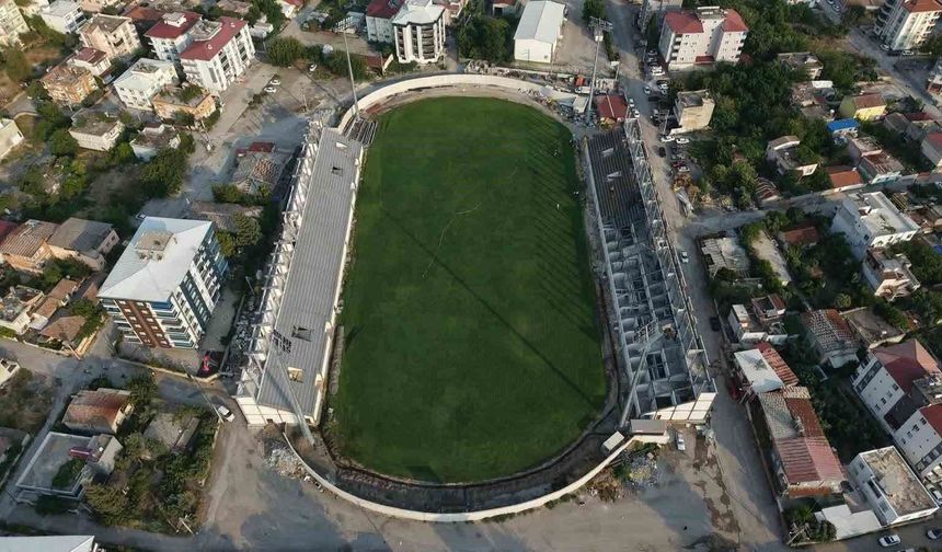 Osmaniye 7 Ocak Stadyumu'nda çalışmalar yüzde 75'e ulaştı