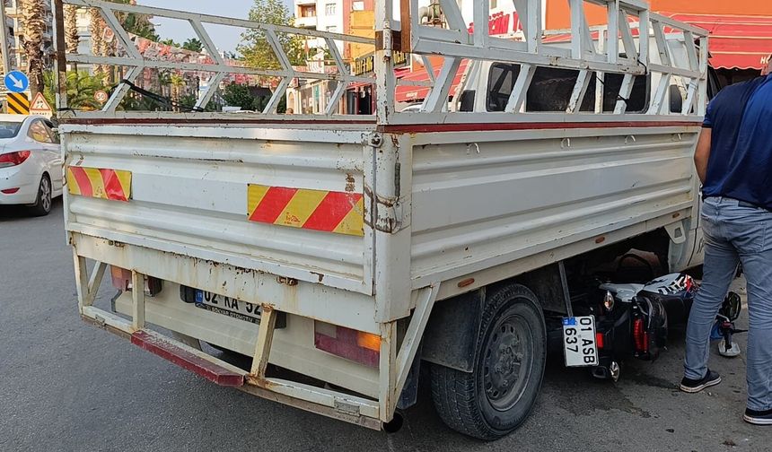 Pikap ile motosiklet çarpıştı, motosiklet sürücüsü yaralandı